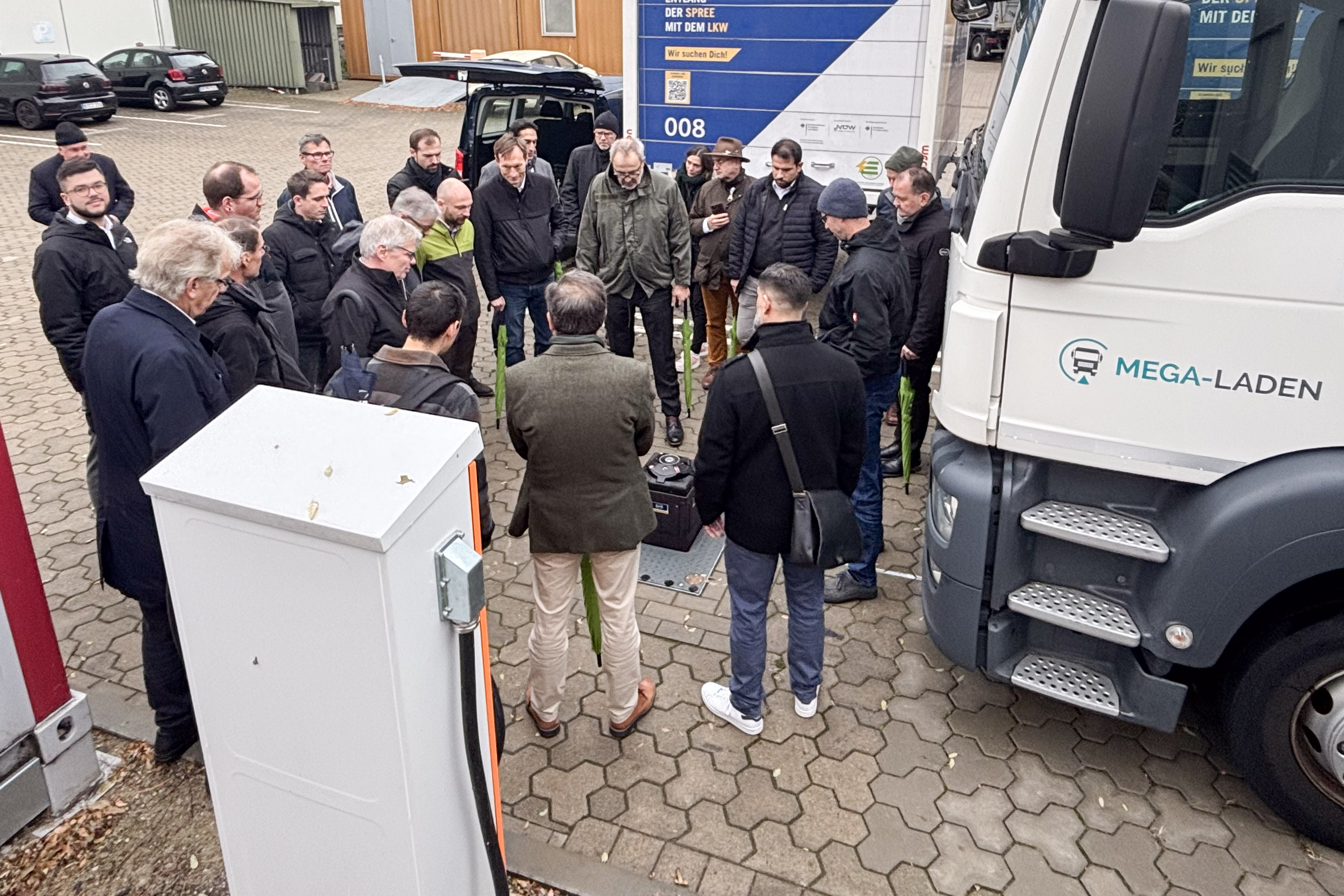 MEGA-LADEN Abschluss Berlin Teilnehmer